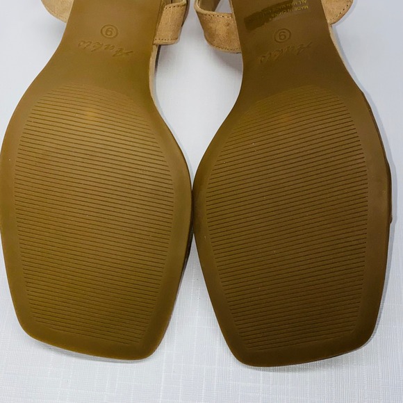 Ankis Women's Tan Suede Square Toe Ankle Strap Block Heel Sandals Size 9 - Picture 11 of 13